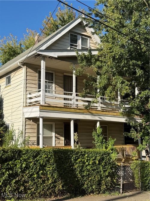 7528 Ottawa Rd, Cleveland, OH, 44105-3825 | Card Image