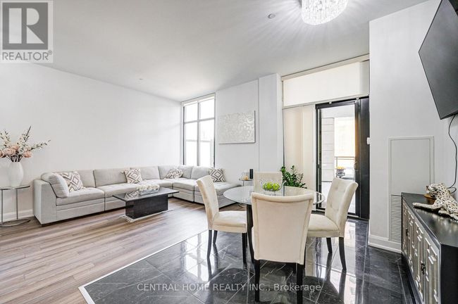 210 - 2910 Highway 7 Road, Condo with 2 bedrooms, 1 bathrooms and 1 parking in Vaughan (Concord) ON | Image 10