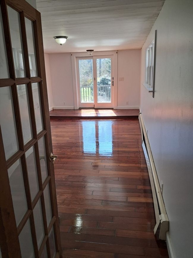 27 Hill St, House other with 3 bedrooms, 2 bathrooms and 4 parking in Raynham MA | Image 22