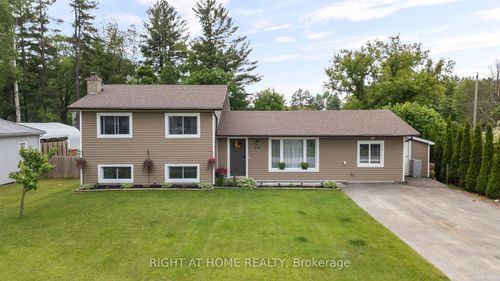 124 Sydenham St, Angus, ON, L0M1B0 | Card Image