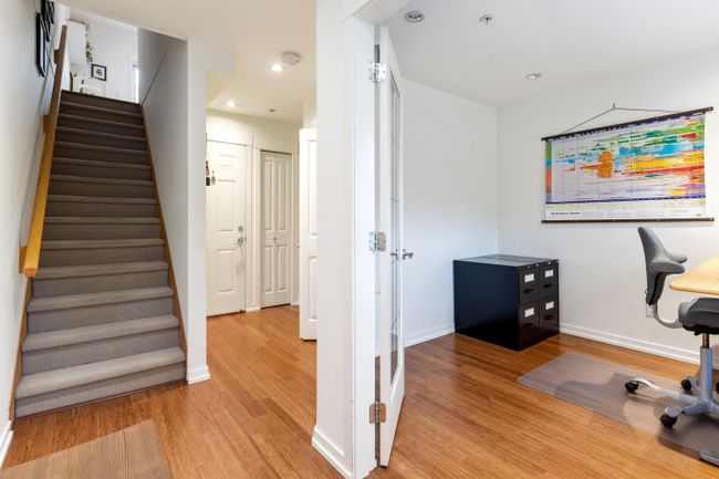 958 W 15 Th Avenue, Townhouse with 3 bedrooms, 2 bathrooms and 1 parking in Vancouver BC | Image 2