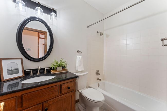 9946 Wellington Ln, Townhouse with 4 bedrooms, 3 bathrooms and null parking in Woodbury MN | Image 24