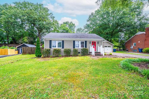 122 15th Ave Nw, Hickory, NC, 28601-2450 | Card Image