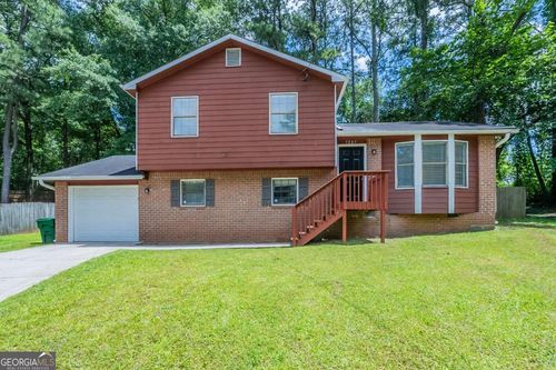 5207 Shawn Ln, Stone Mountain, GA, 30088-4331 | Card Image