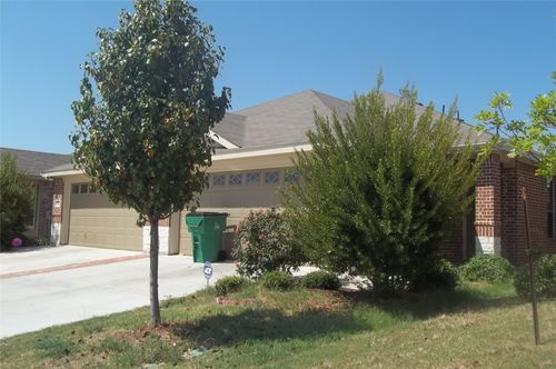 349 Armstrong Ln, Lavon, TX, 75166-1863 | Card Image