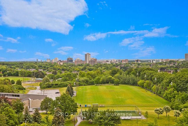 1002 - 1320 Mississauga Valley Blvd, Condo with 3 bedrooms, 2 bathrooms and 2 parking in Mississauga ON | Image 21