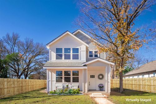 107 Wilkes St, Smithville, TX, 78957-2025 | Card Image