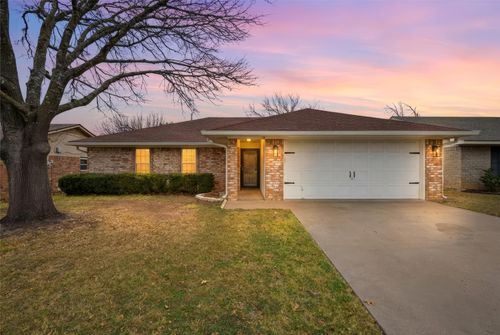 2120 Real Drive, Waco, TX, 76712 | Card Image