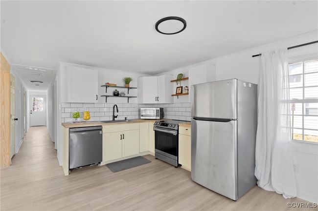 401 Hunt Ave, House other with 3 bedrooms, 2 bathrooms and null parking in Richmond VA | Image 15