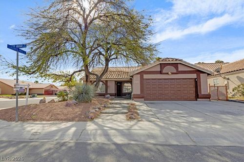 2305 Lone Ridge Ct, North Las Vegas, NV, 89032-3084 | Card Image