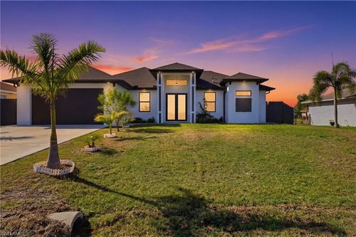1108 Ne 19th Ter, Cape Coral, FL, 33909-8924 | Card Image