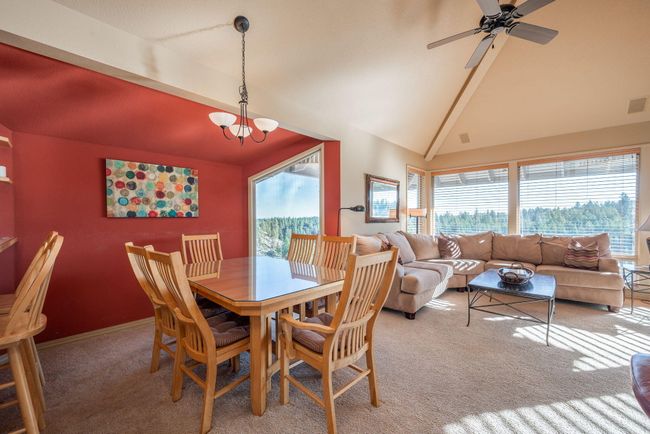 47-web-or-mls-1-16-25 19717 Mt Bachelor | Image 9