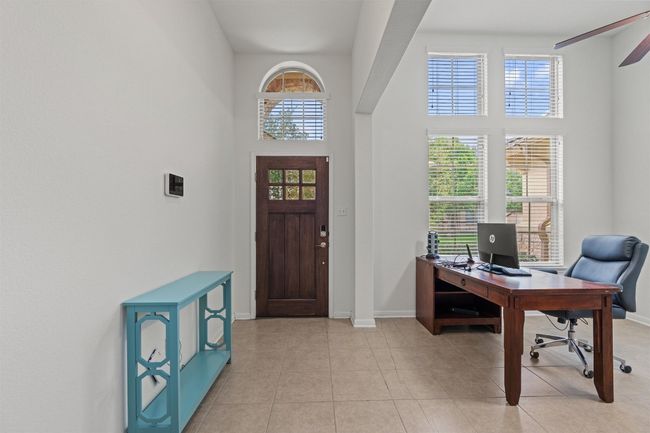 Tall ceilings | Image 4