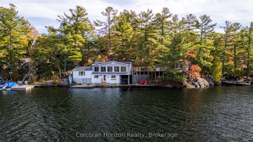 566 Hungry Bay Rd, Port Severn, ON, L0K1S0 | Card Image