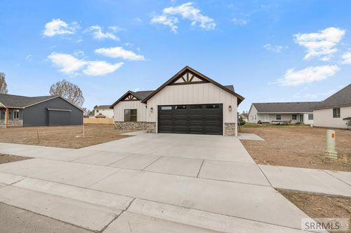 393 Camas St, Sugar City, ID, 83448-5122 | Card Image