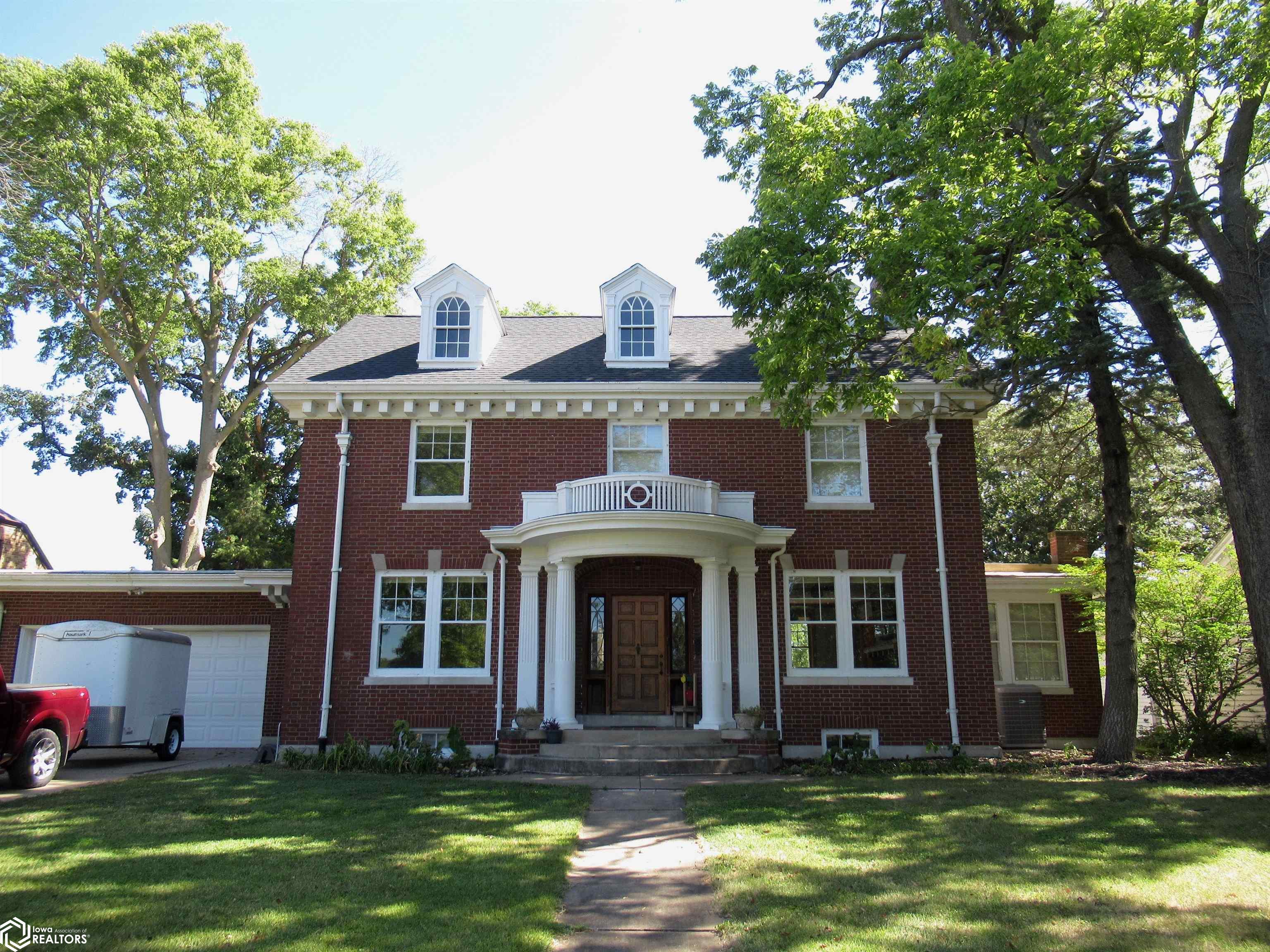 Grand Ave, Keokuk, IA 52632
