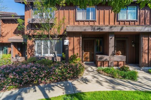 1286 Stonewood Ct, San Pedro, CA, 90732 | Card Image