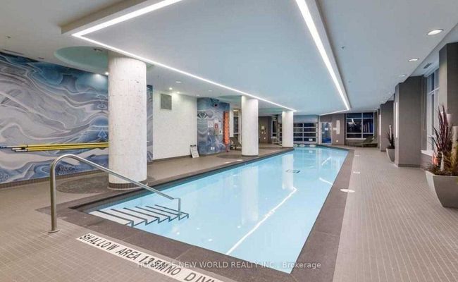2207 - 9201 Yonge St, Condo with 2 bedrooms, 1 bathrooms and null parking in Richmond Hill ON | Image 17