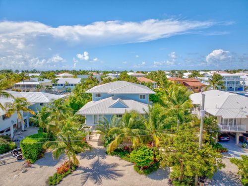 501 Caribbean Dr, Key Largo, FL, 33037-4342 | Card Image