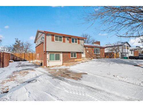 731 Elkhart St, Aurora, CO, 80011-7003 | Card Image