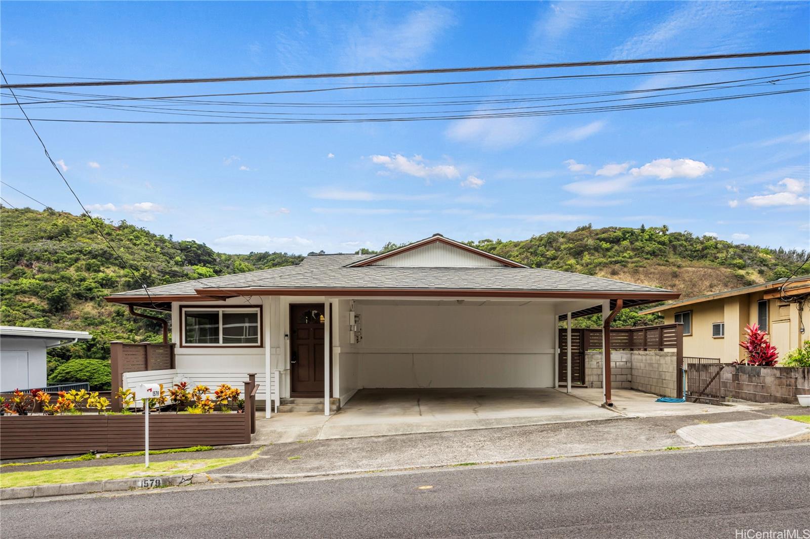 Ala Lani St, Honolulu, HI 96819