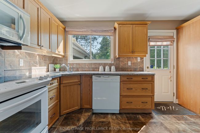 109 Old Madoc Rd, House other with 3 bedrooms, 1 bathrooms and 10 parking in Foxboro ON | Image 13