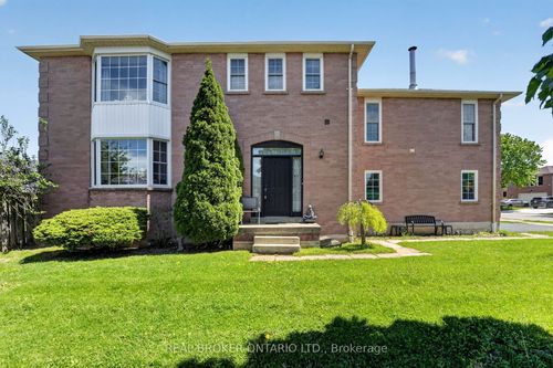 3202 Shadetree Drive, Mississauga, ON, L5N6P4 | Card Image