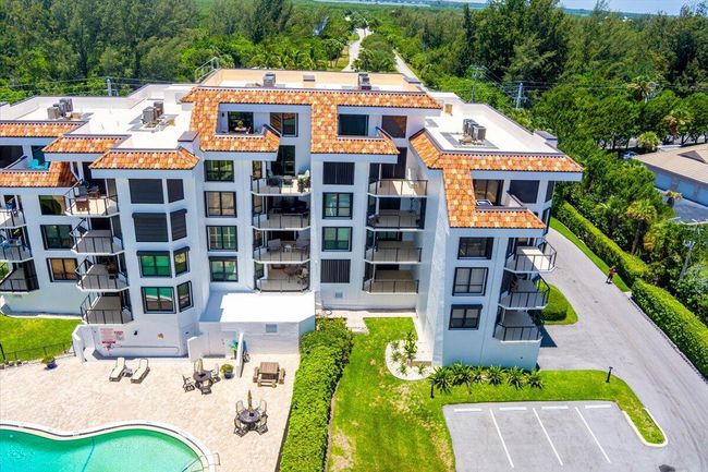 APT-323 - 4100 Highway A1a, Condo with 3 bedrooms, 3 bathrooms and null parking in Hutchinson Island FL | Image 40