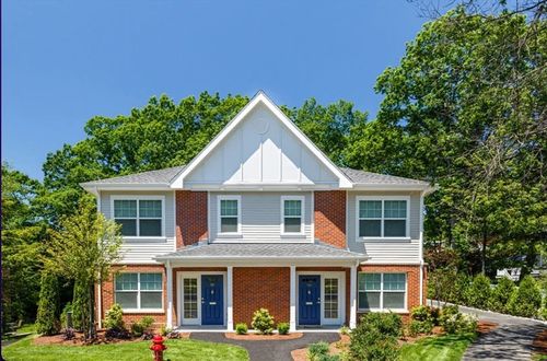 30-30 Independence Dr, Brookline, MA, 02467 | Card Image