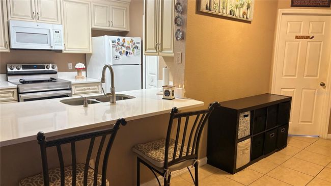 APT-7109 - 5471 Vineland Rd, Condo with 3 bedrooms, 2 bathrooms and null parking in ORLANDO FL | Image 8