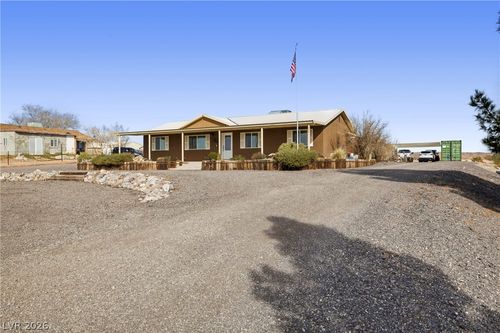 460 N Henrie Rd, Moapa, NV, 89025-9109 | Card Image