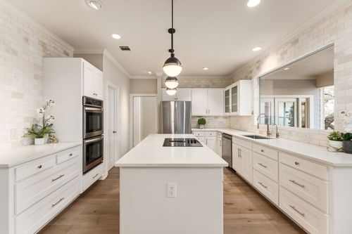 2016 Lakeway Blvd, Lakeway, TX, 78734-5255 | Card Image