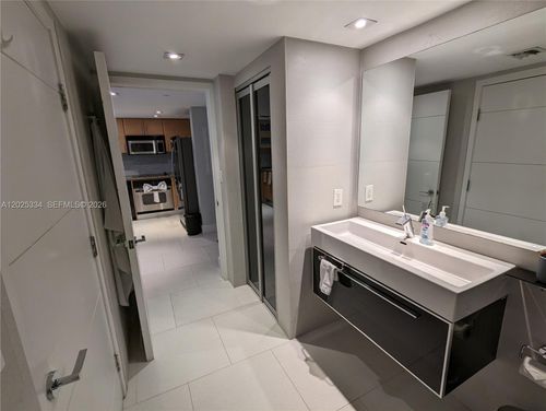 1104-2101 Brickell Ave, Miami, FL, 33129-2104 | Card Image