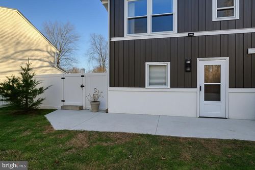 b-7822 Grassy Garth, ELKRIDGE, MD, 21075-6138 | Card Image