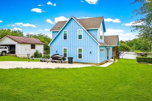 318 Harbor View Drive, Livingston, TX, 77351 | Card Image