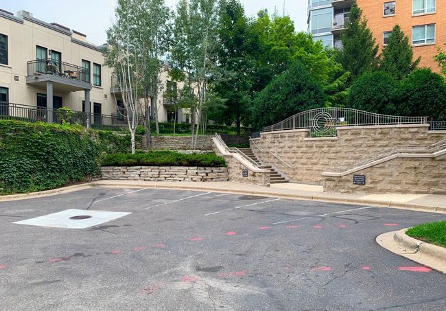 5 guest parking stalls are exclusively for the Brownstones | Image 62