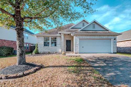 8515 Holly Spring Ln, Baytown, TX, 77523-8123 | Card Image