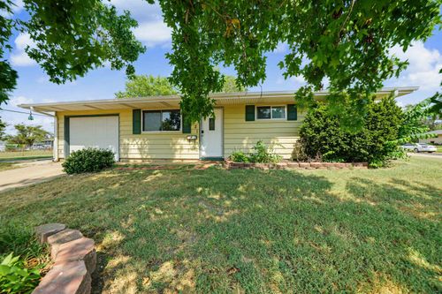 2021 Kenny Ave, Salina, KS, 67401-7267 | Card Image