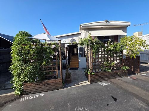 39-4849 Peck Rd, El Monte, CA, 91732-2242 | Card Image