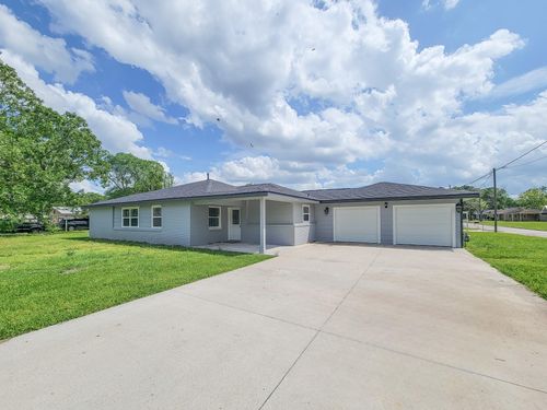 3304 Lincoln St, Liberty, TX, 77575-6127 | Card Image