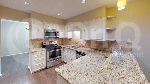5809 Chimney Wood Cir, Fort Worth, TX, 76112-3048 | Card Image