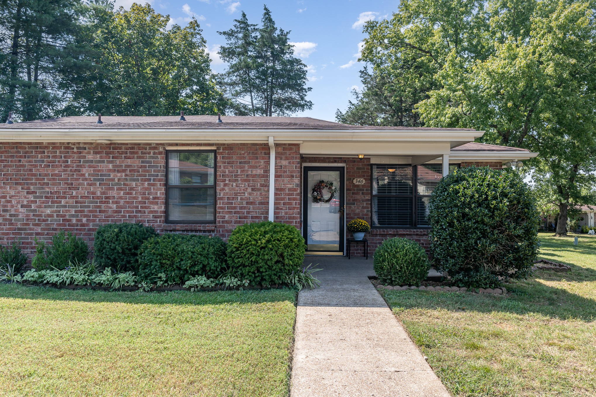 Deer Lake Dr, Nashville, TN 37221
