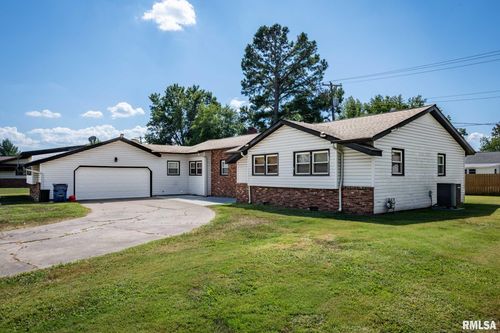 902 Fairlane Dr, Marion, IL, 62959-4306 | Card Image