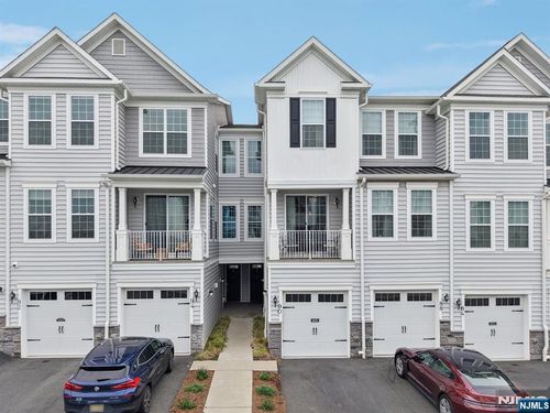 90 Aspen Dr, Cedar Grove, NJ, 07009-2300 | Card Image