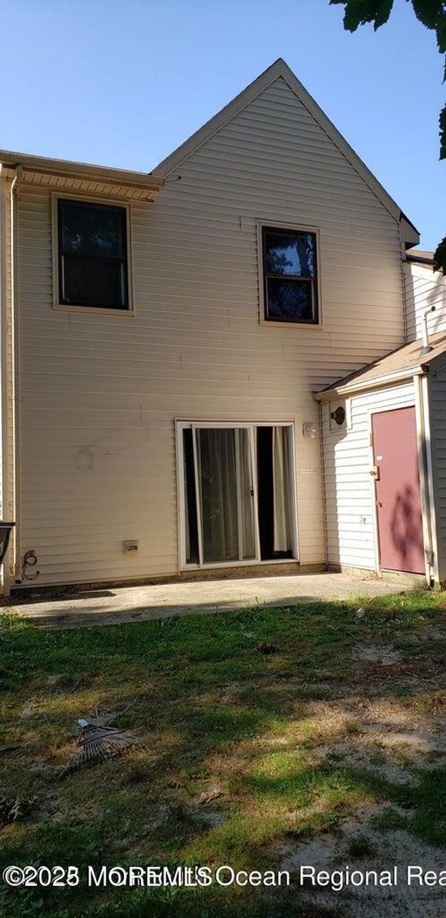 31 Pin Oak Ln, Condo with 3 bedrooms, 2 bathrooms and 2 parking in LITTLE EGG HARBOR TWP NJ | Image 10