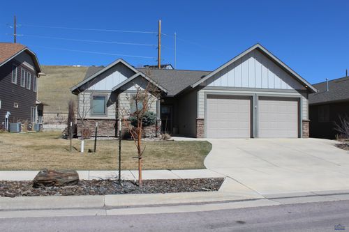 1114 Settlers Creek Pl, Rapid City, SD, 57701-8083 | Card Image