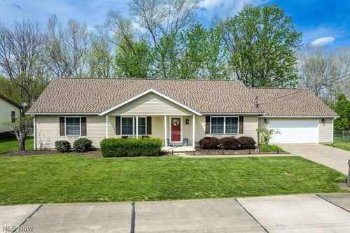 261 Brooktree Dr, Parkersburg, WV, 26101-7470 | Card Image