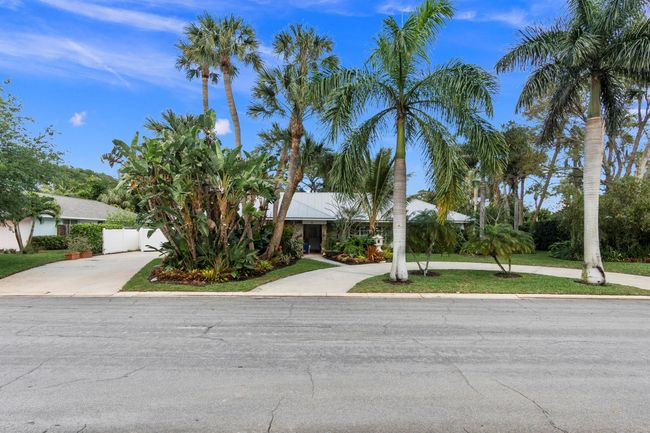 20 Banyan Rd, House other with 4 bedrooms, 3 bathrooms and null parking in Sewalls Point FL | Image 50