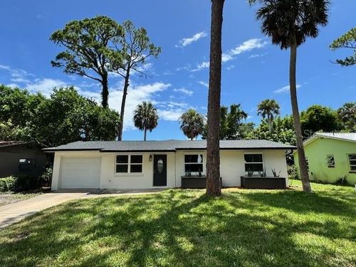 1107 Dougherty St, NEW SMYRNA BEACH, FL, 32168-6049 | Card Image