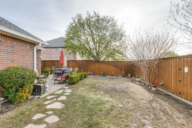 209 Timberbluff Ln, House other with 4 bedrooms, 2 bathrooms and null parking in Murphy TX | Image 26